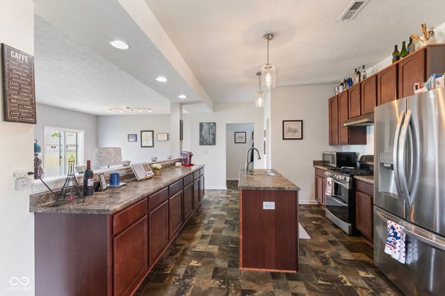 3372 Clary Blvd S Drive, Greenwood, IN 46143