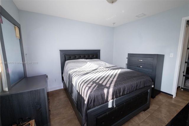 1968 NW 4th Ct 323, Miami, FL 33136