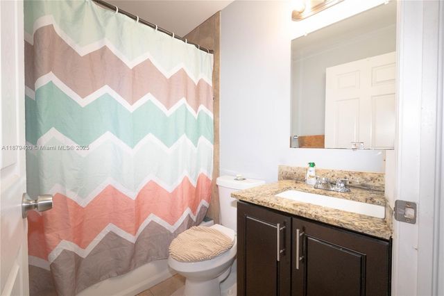 1968 NW 4th Ct 323, Miami, FL 33136