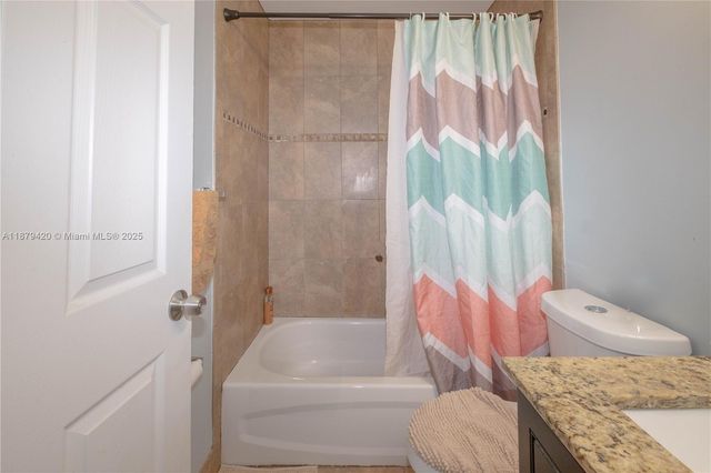 1968 NW 4th Ct 323, Miami, FL 33136