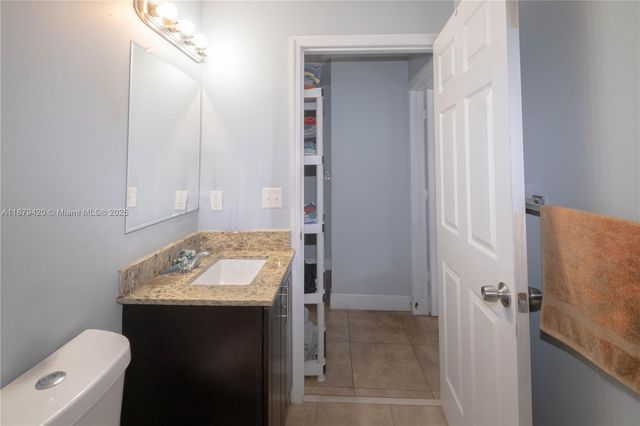 1968 NW 4th Ct 323, Miami, FL 33136