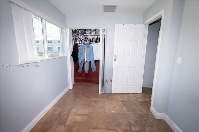 1968 NW 4th Ct 323, Miami, FL 33136
