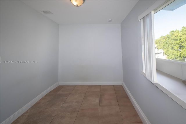 1968 NW 4th Ct 323, Miami, FL 33136