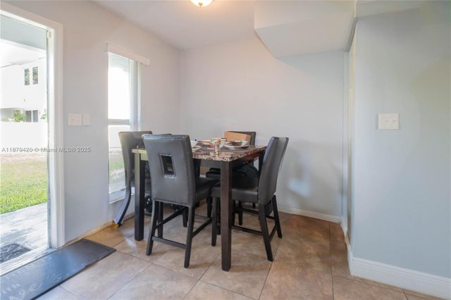 1968 NW 4th Ct 323, Miami, FL 33136