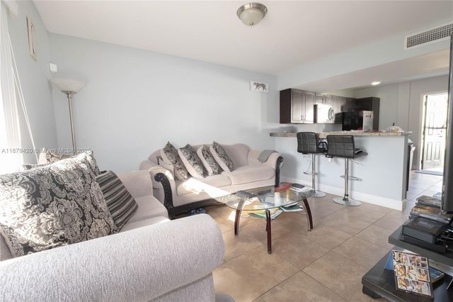 1968 NW 4th Ct 323, Miami, FL 33136