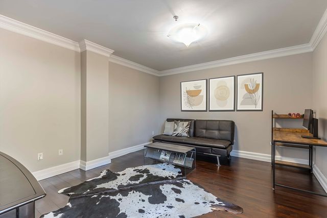 483 Beacon 67, Boston, MA 02115