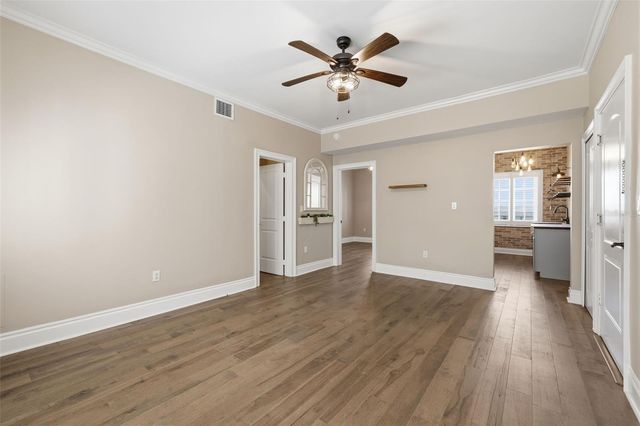 2117 W DEKLE AVENUE I1, Tampa, FL 33606