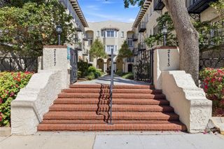 2117 W DEKLE AVENUE I1, Tampa, FL 33606