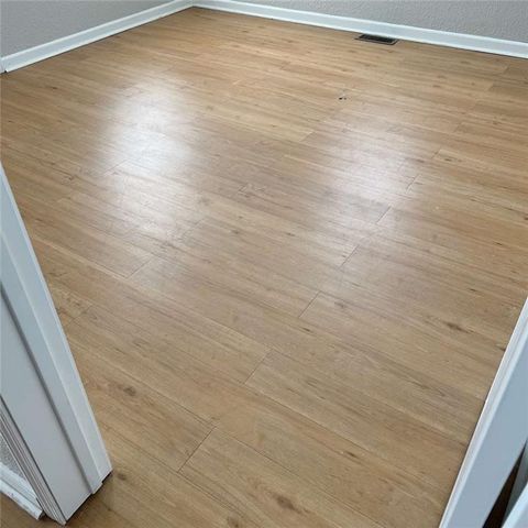 300 9th Street, Warrensburg, MO 64093