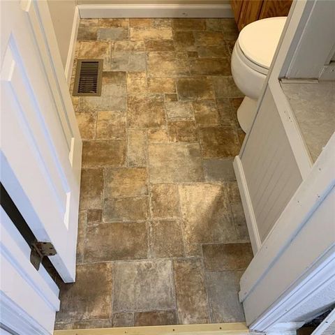 300 9th Street, Warrensburg, MO 64093