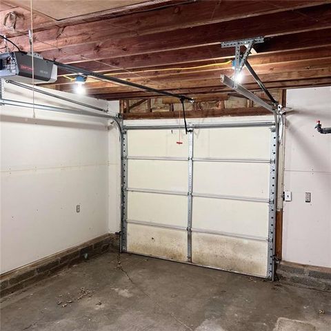 300 9th Street, Warrensburg, MO 64093