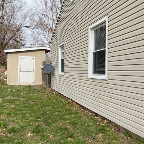 300 9th Street, Warrensburg, MO 64093