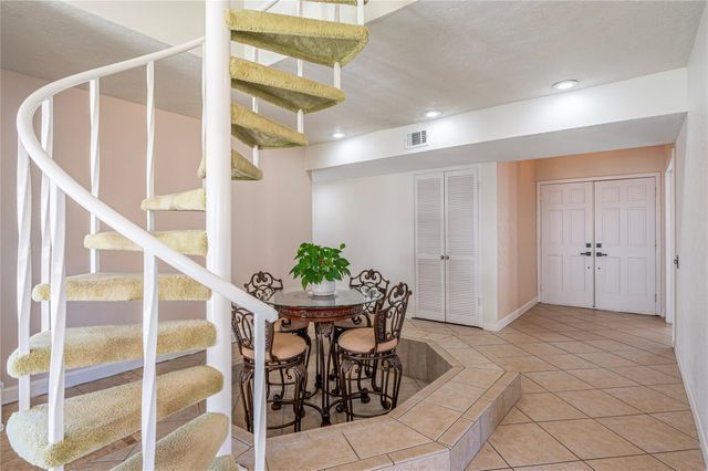 16419 Laurelfield Drive, Houston, TX 77059