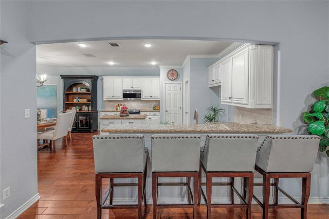 2477 Newark Circle, College Station, TX 77845