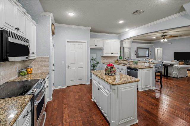 2477 Newark Circle, College Station, TX 77845