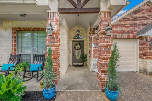 2477 Newark Circle, College Station, TX 77845