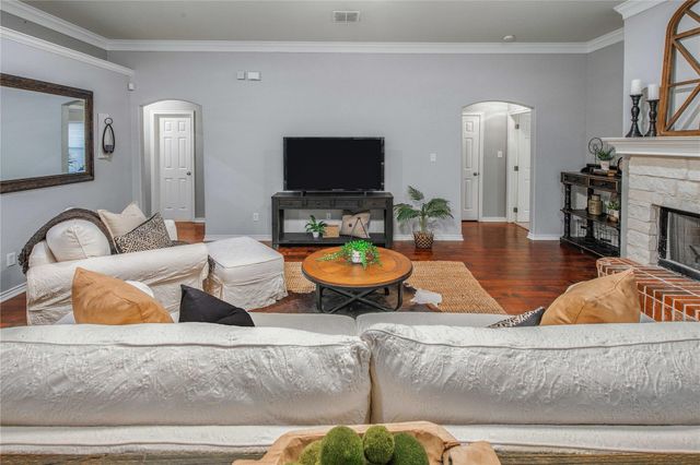 2477 Newark Circle, College Station, TX 77845