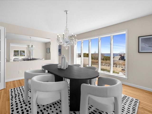 95 Holman Street, Portsmouth, RI 02871