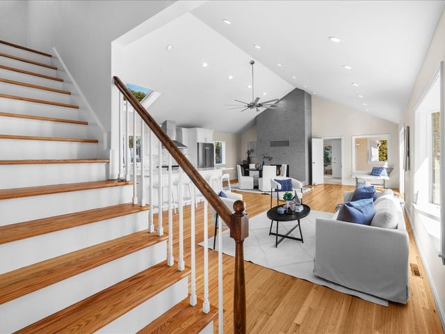 95 Holman Street, Portsmouth, RI 02871