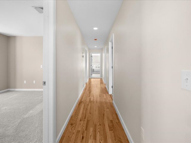 95 Holman Street, Portsmouth, RI 02871