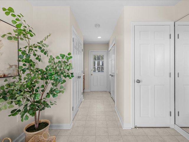 95 Holman Street, Portsmouth, RI 02871