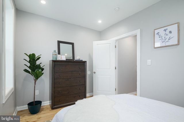 2504 SHARSWOOD ST, Philadelphia, PA 19121