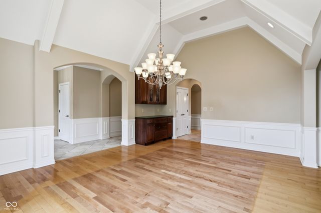 16704 Oak Road, Westfield, IN 46074