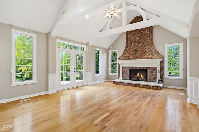 16704 Oak Road, Westfield, IN 46074