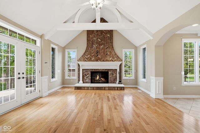 16704 Oak Road, Westfield, IN 46074