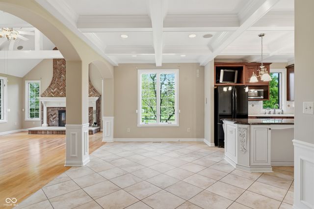 16704 Oak Road, Westfield, IN 46074