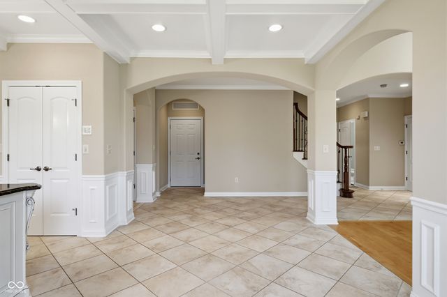16704 Oak Road, Westfield, IN 46074