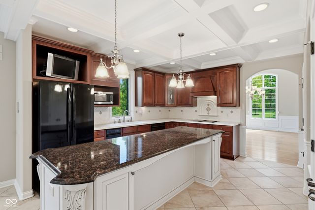 16704 Oak Road, Westfield, IN 46074