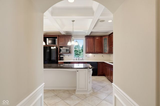 16704 Oak Road, Westfield, IN 46074