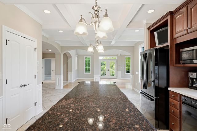 16704 Oak Road, Westfield, IN 46074