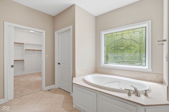 16704 Oak Road, Westfield, IN 46074