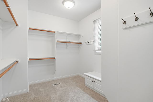 16704 Oak Road, Westfield, IN 46074
