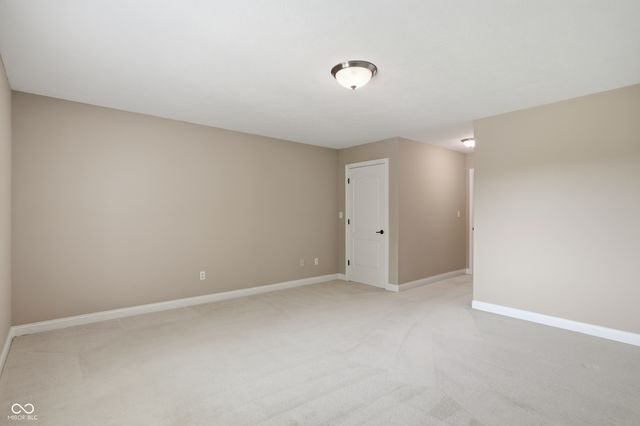 16704 Oak Road, Westfield, IN 46074