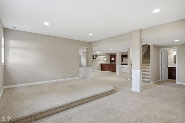 16704 Oak Road, Westfield, IN 46074