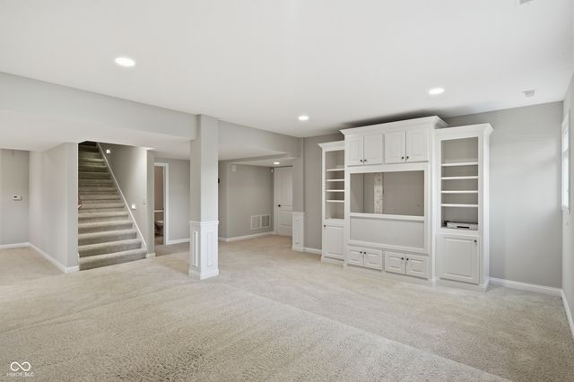 16704 Oak Road, Westfield, IN 46074