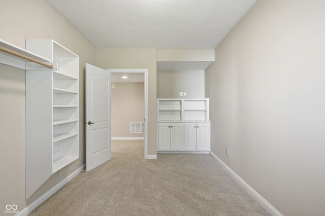 16704 Oak Road, Westfield, IN 46074