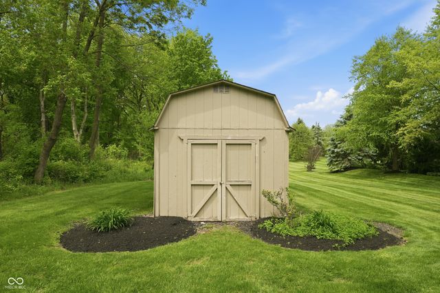 16704 Oak Road, Westfield, IN 46074