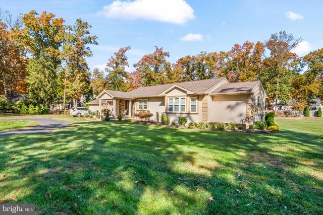 367 HARTFORD RD, Mount Laurel, NJ 08054