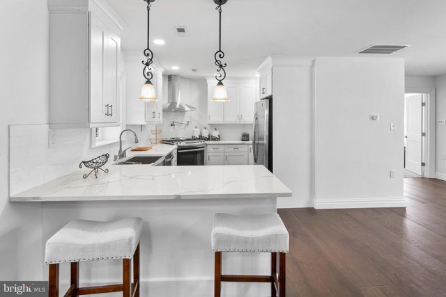 367 HARTFORD RD, Mount Laurel, NJ 08054