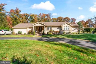 367 HARTFORD RD, Mount Laurel, NJ 08054