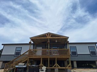 12934 Park Rd. 37, Lakehills, TX 78063