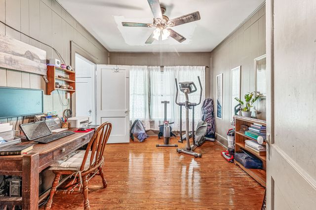 509 W Reynosa Avenue, De Leon, TX 76444