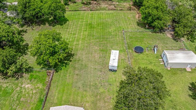 509 W Reynosa Avenue, De Leon, TX 76444