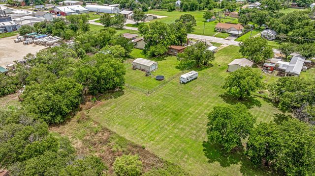 509 W Reynosa Avenue, De Leon, TX 76444