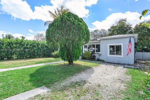 74 NW 117th St, Miami, FL 33168