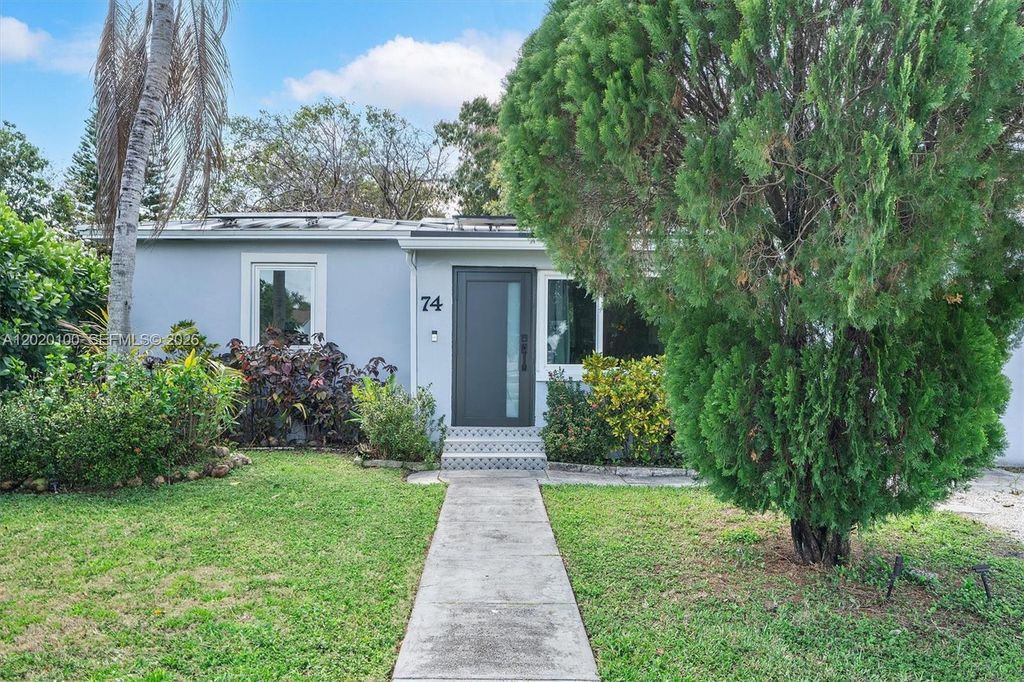 74 NW 117th St, Miami, FL 33168